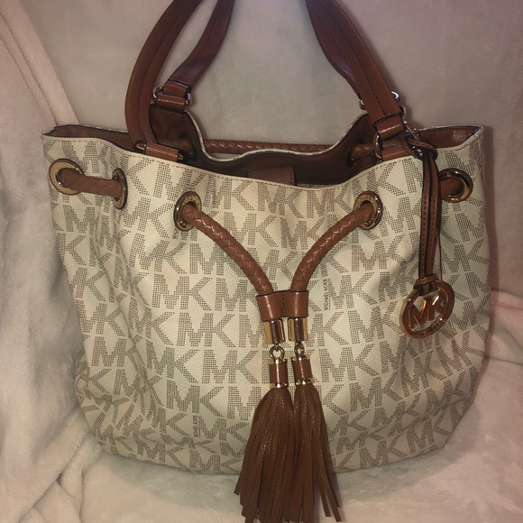 Michael Kors- Jet Set Signature Print Large Tote - Picture 1 of 8